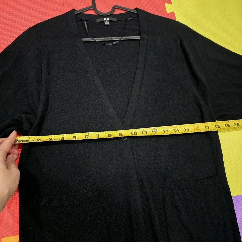 Uniqlo Black Rayon Blend Long Cardigan Sweater, Size M, Soft Knit‎